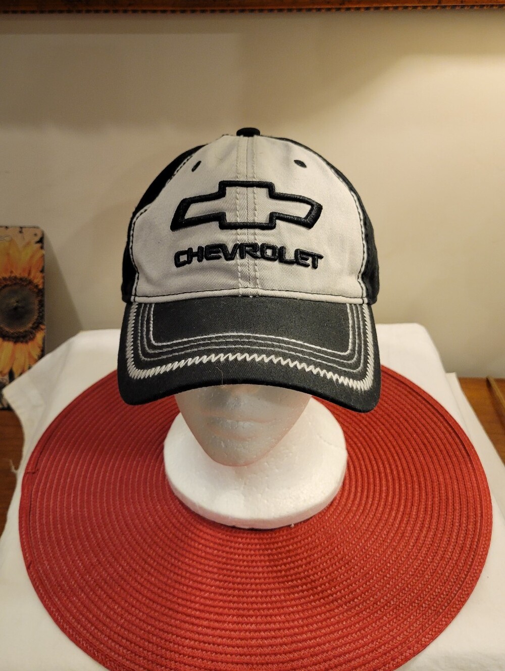 🧢EUC~ CHEVROLET Embroidered Logo Cap